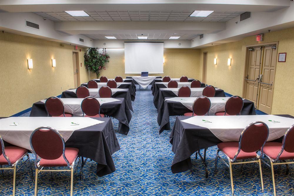 Hotel Four Points By Sheraton Downtown 3*